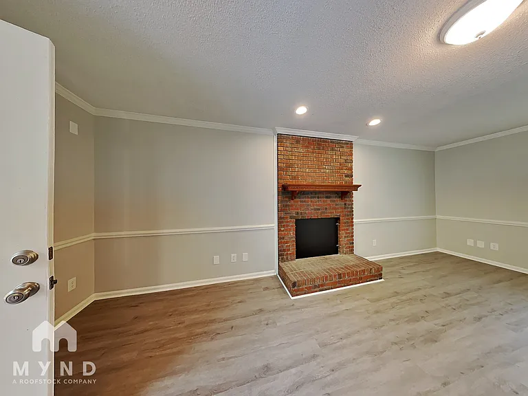 9205 Meadow Sweet Ct — Photo 9