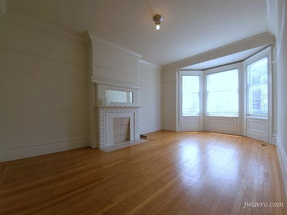2nd image of 610 Ashbury St #606