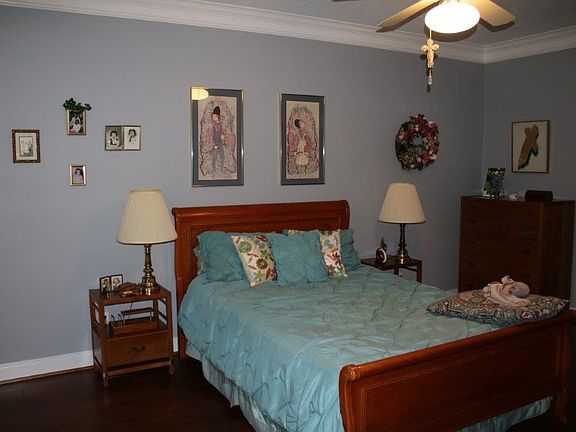 3rd image of 1815 Teal Arbor Ln