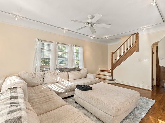 4th image of 332 Wesley Ave APT 2A