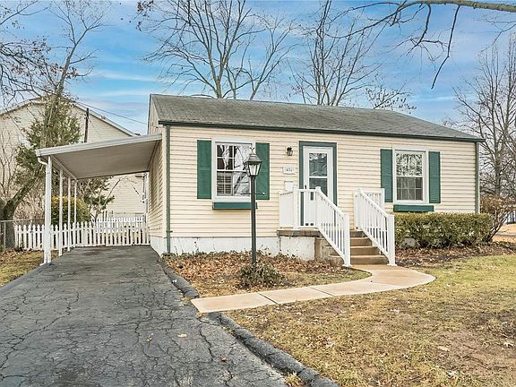 2nd image of 435 Venneman Ave