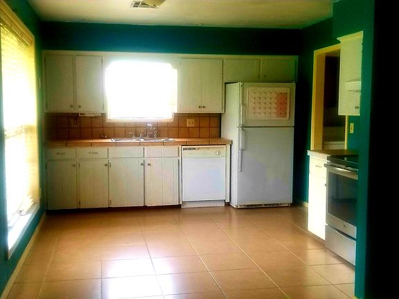 Kitchen with all appliances 