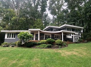 3320 Potterton Dr, Falls Church, VA 22044