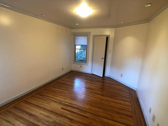5th image of 1356 S Van Ness Ave APT 102