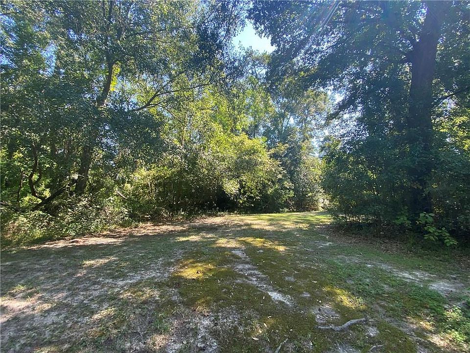 2nd image of 4 Penny Ln