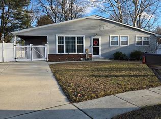 8 Lancia Pl, Lindenwold, NJ 08021