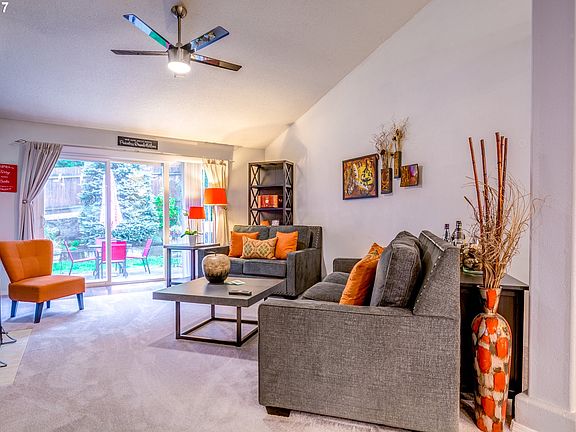 4th image of 2506 NE 80th St