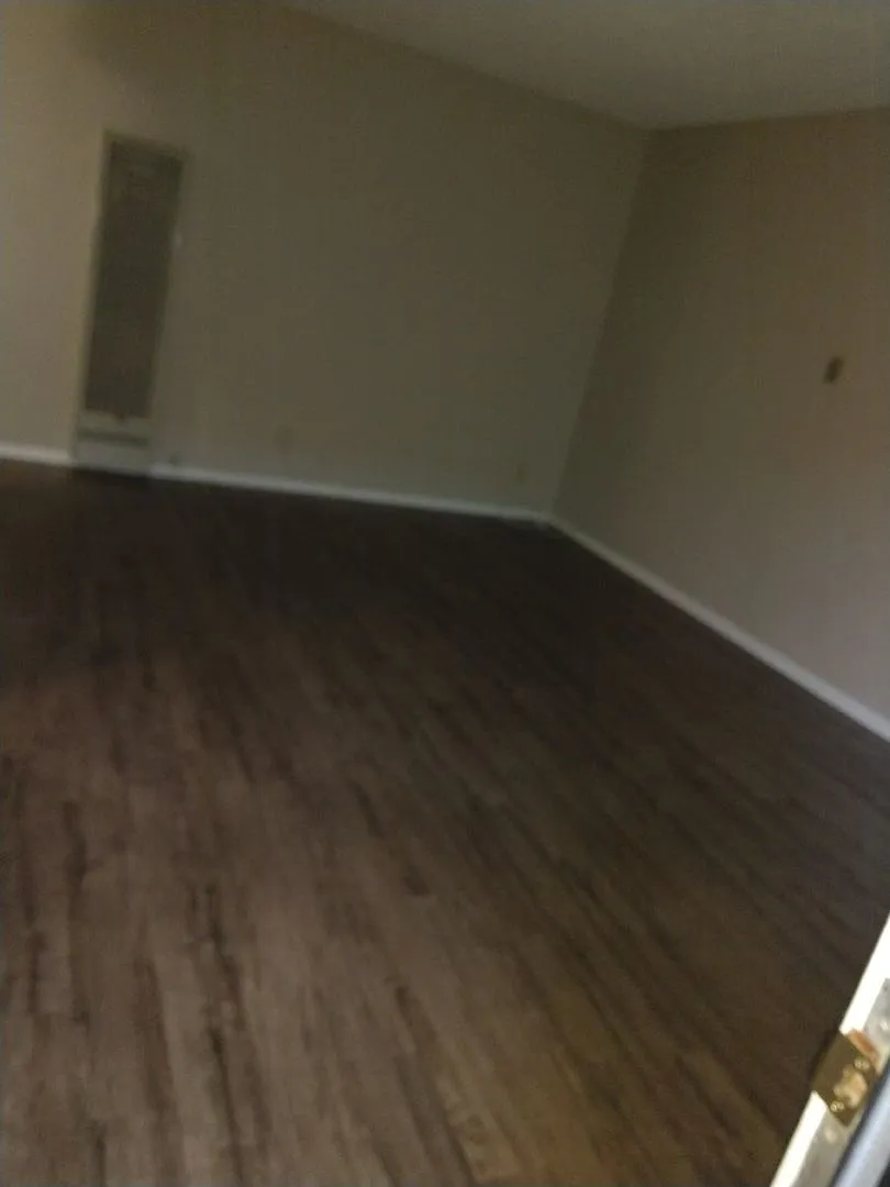 Newlin Street Apartments — Photo 1