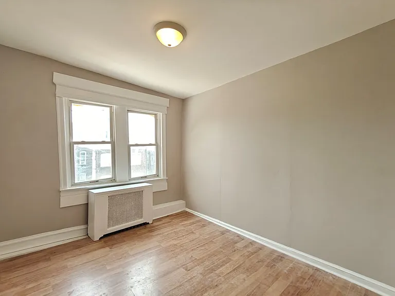 409 N Daggett St — Photo 7