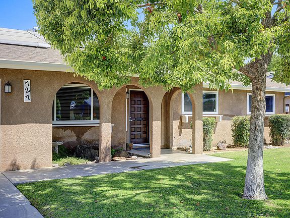4th image of 727 Westwood Drive