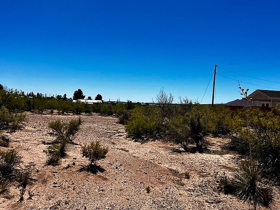 5th image of 122 Black Range Ave