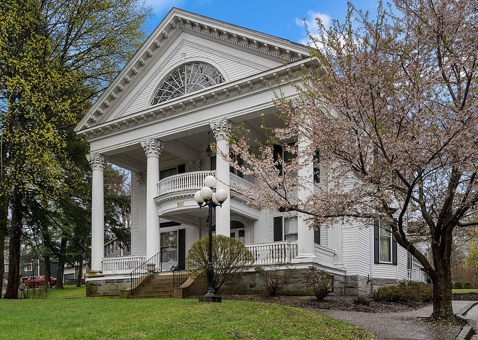 305 Andover St, Lowell, MA 01852 Zillow