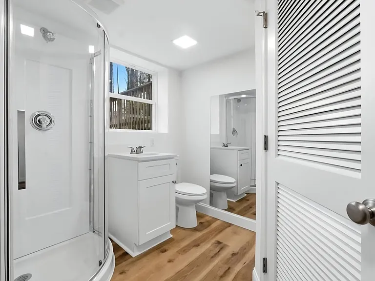 1008 Evangeline Way — Photo 13
