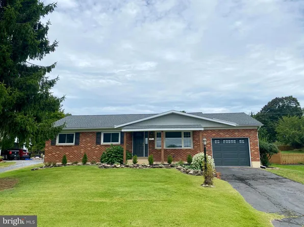 525 E Mifflin St, Orwigsburg, PA 17961