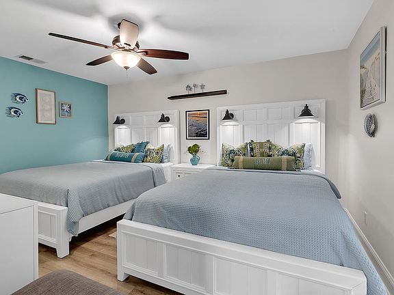 3rd image of 146 Stillwood Dr. #3