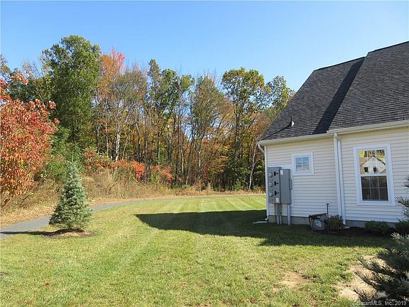 3rd image of 230 Pepin Pl #230