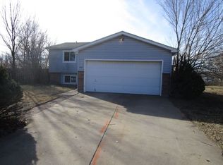 409 E Campus St, Wichita, KS 67216