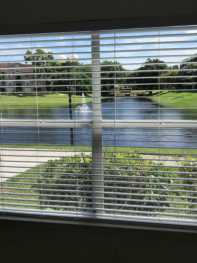 1 bed, 1.0 bath, 636 sqft, $1,850 — Photo 1