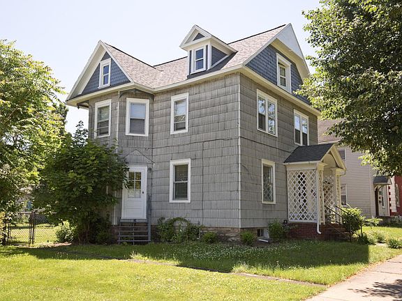 2nd image of 435 S Market St