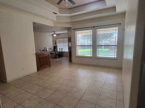 3rd image of 3714 Illeana St