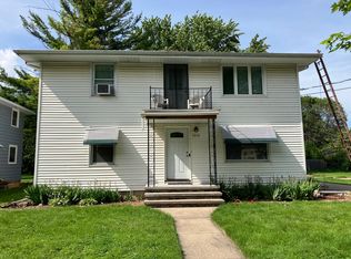 1018 W Lorain St, Appleton, WI 54914