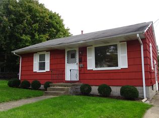 708 Cedar Ave, Grove City, PA 16127