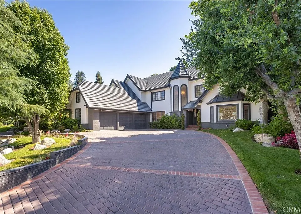4637 Westchester Dr