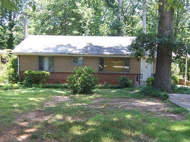 1st image of 2784 Delowe Dr