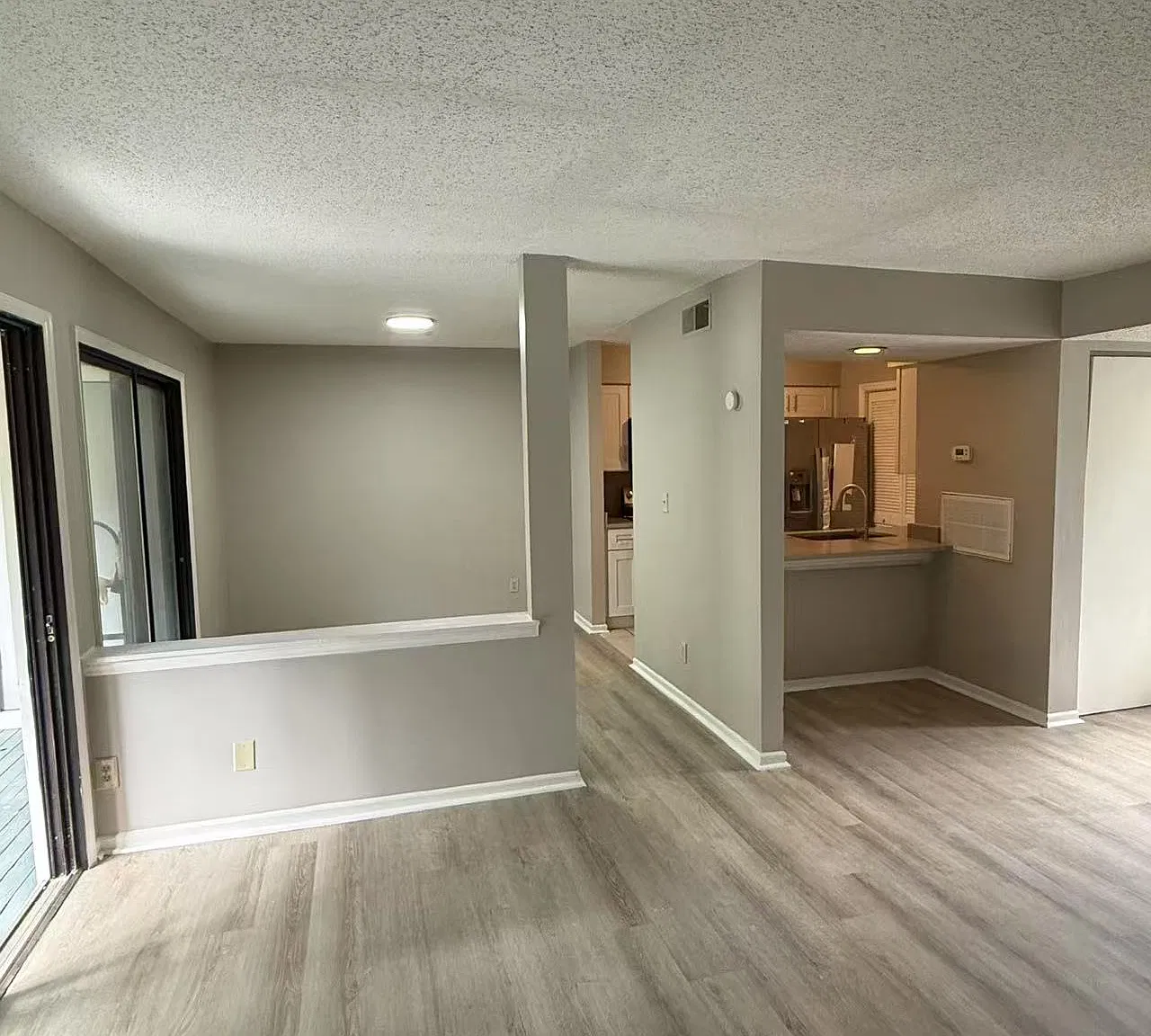 2 bed, 974 sqft, $1,450 — Photo 4