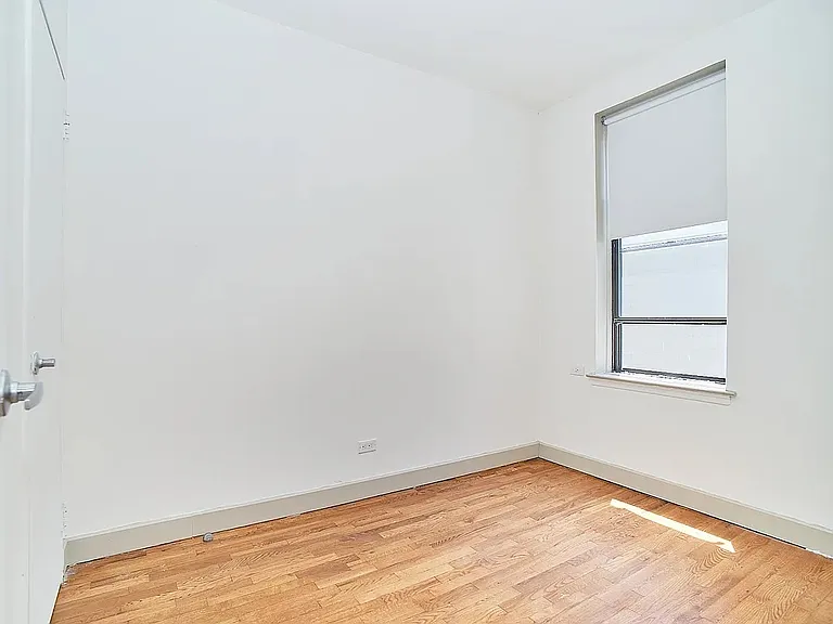 152 E 22nd St #2D — Photo 6