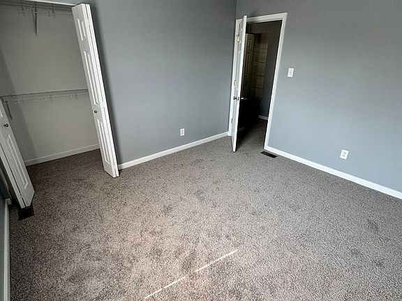 5th image of 1009 W Graham Rd Unit 18