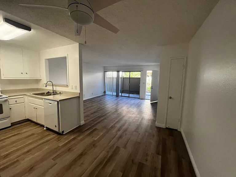Beachwood Village Apartments — Photo 144