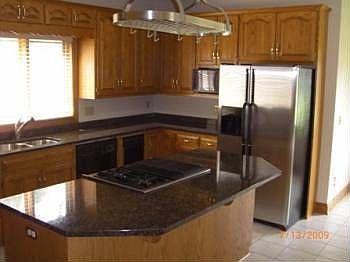 3rd image of 2221 Chelmsford Ln