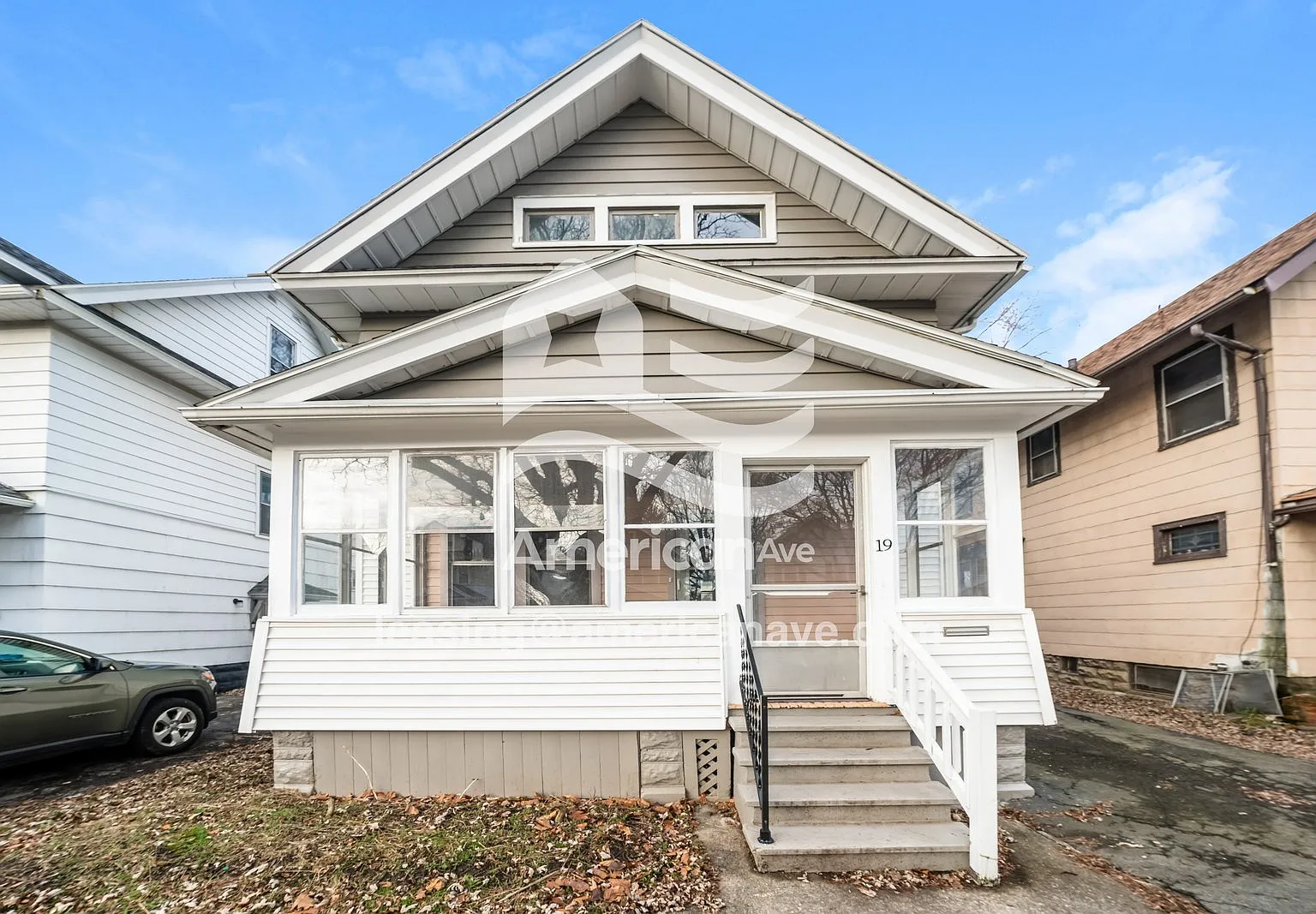 3 bed, 1.0 bath, 1345 sqft, $1,508 — Photo 1