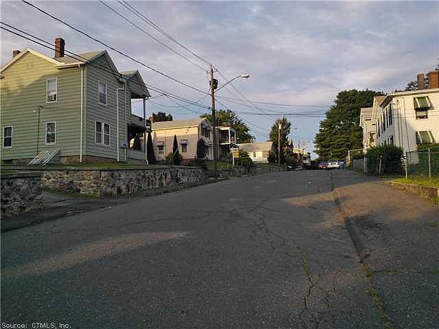 2nd image of 45 Pilgrim Ave