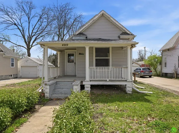 4919 Leighton Ave, Lincoln, NE 68504