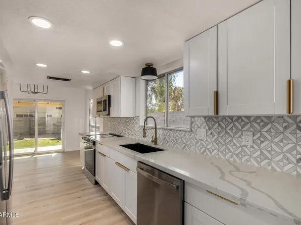 1610 N APACHE Drive, Chandler, AZ 85224