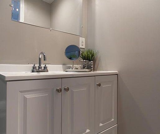 3rd image of 429 W Susquehanna Ave #2