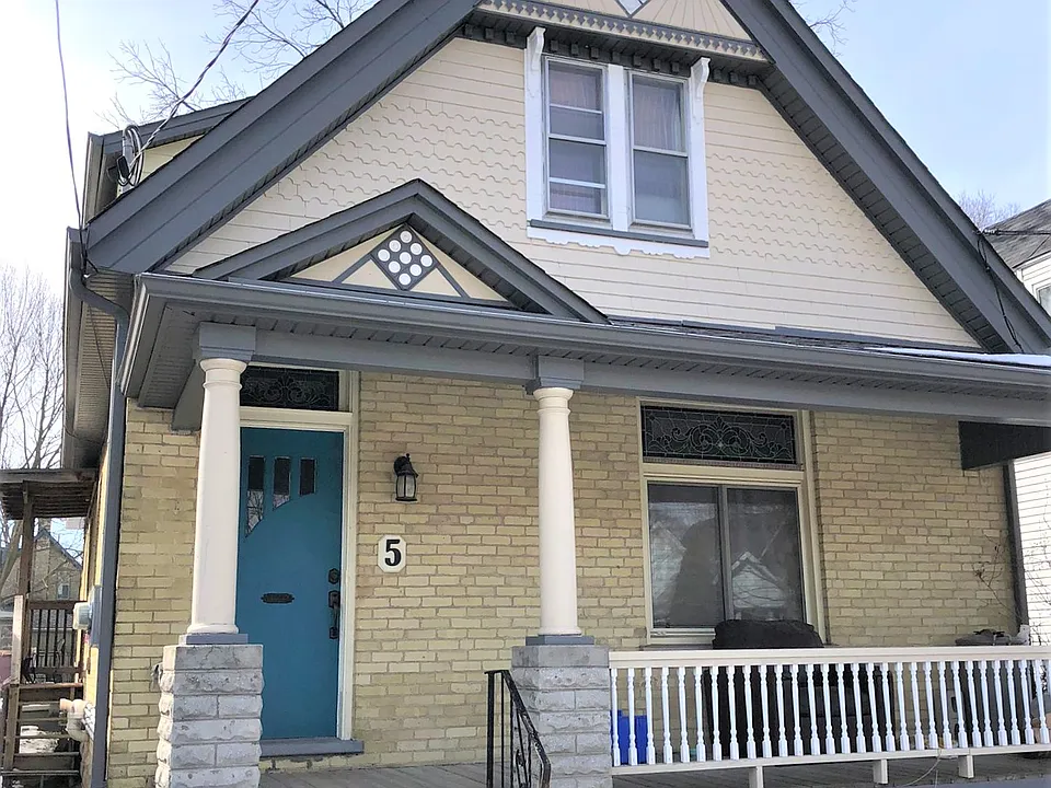 5 Renwick Ave #3