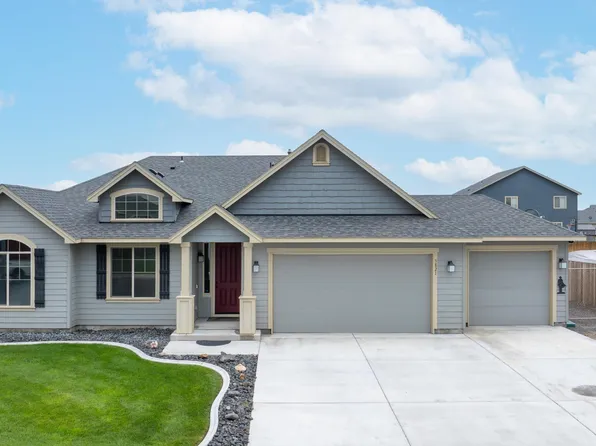 3821 Des Moines Ln, Pasco, WA 99301
