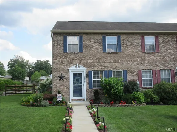 208 Oak St, Walnutport, PA 18088