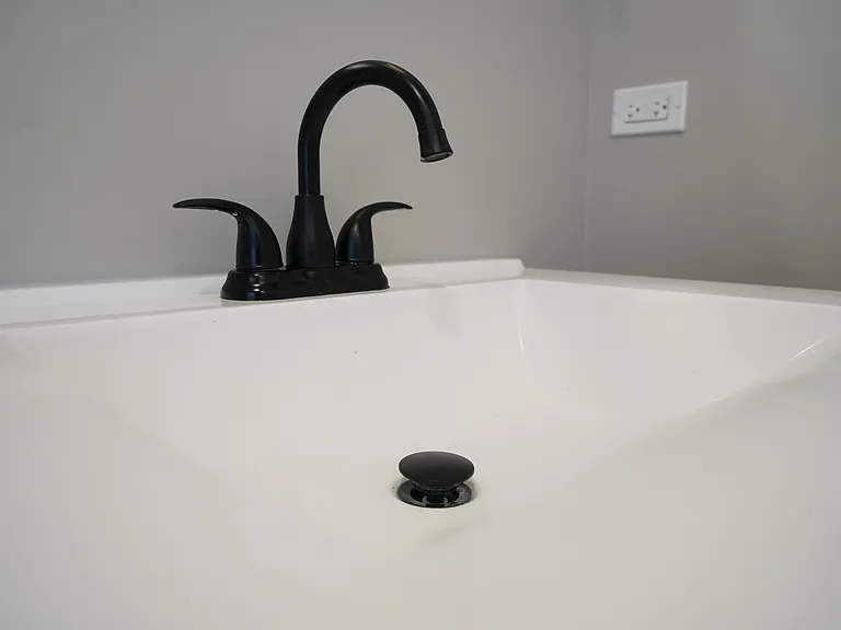 Arg Llc, 2848 W. Barry Series — Photo 17
