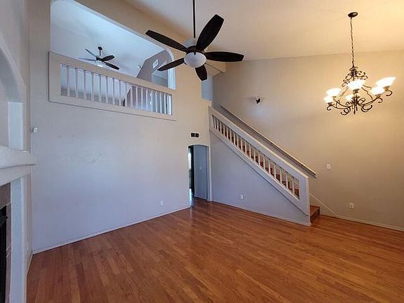 2nd image of 6039 Camden Lake St