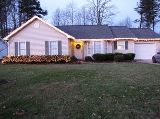 5514 Cornerstaff Dr, Greensboro, NC 27407