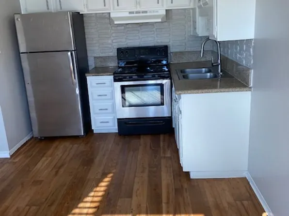Cabana Apartments- $299 Move In Special Available Now, 725 Lilly Ln #17C, Las Vegas, NV 89101