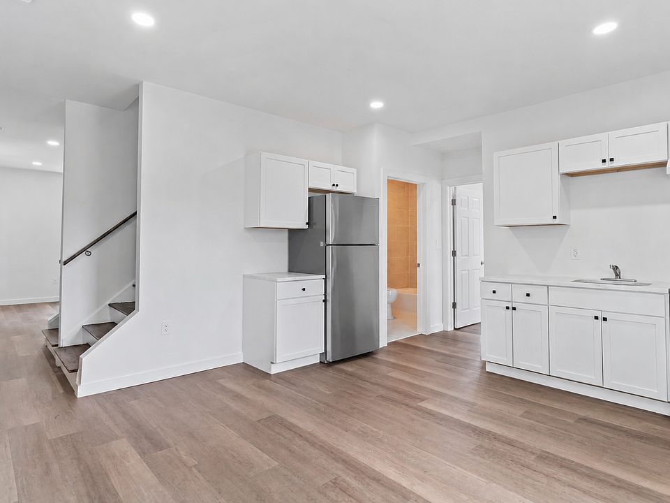 1st image of 51 S Harrisburg St #3