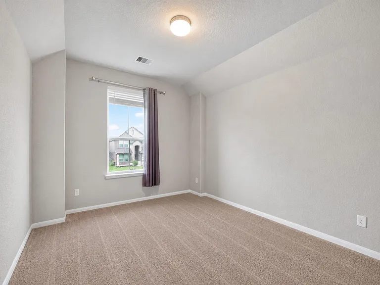 20606 Iron Timber Ln — Photo 32