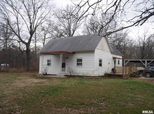 2209 Charlton Rd, Kell, IL 62853