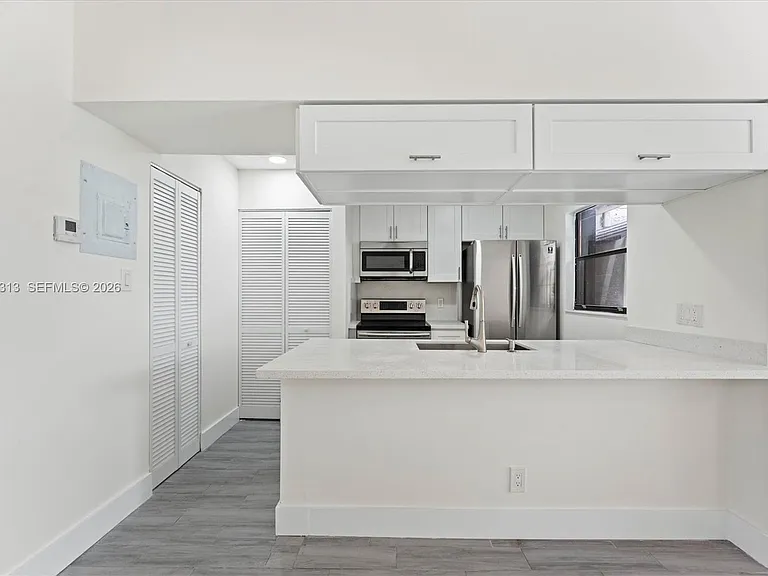 2025 SW 82nd Ave #1 — Photo 14