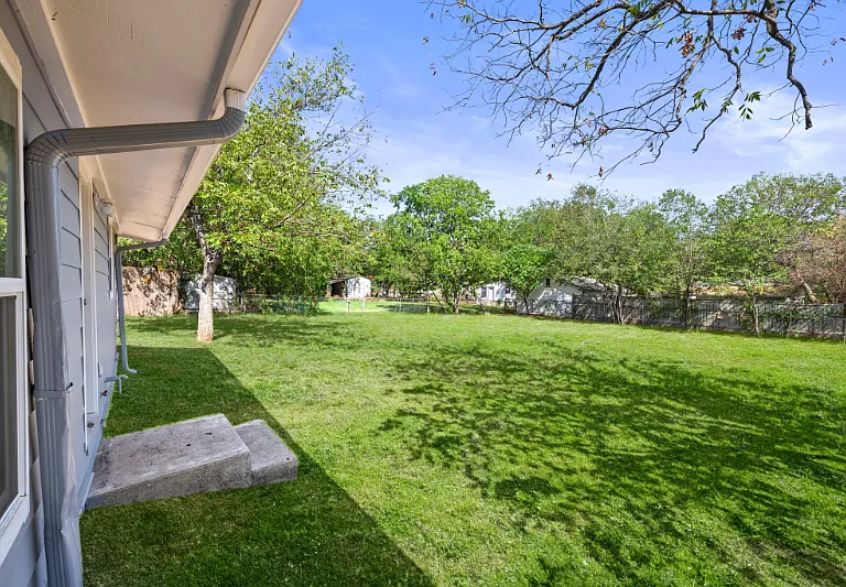 133 W 13th Ave #B — Photo 19